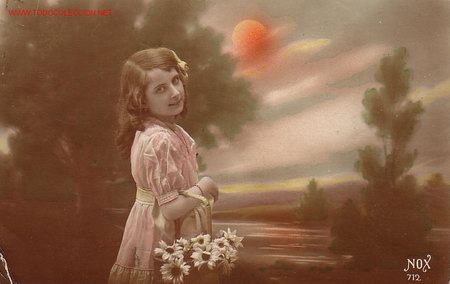 Postales: NI&Ntilde;A CON CANASTO DE MARGARITAS - Foto 1