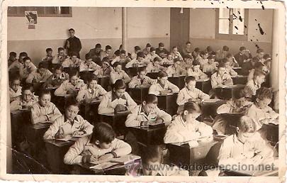 Postales: POSTAL COLEGIO NI&Ntilde;OS EN CLASE - Foto 1