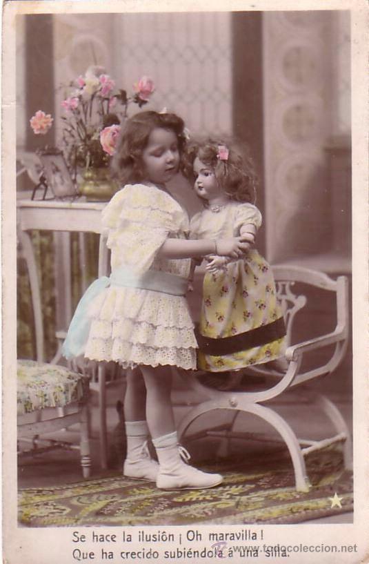 Postales: NI&Ntilde;A CON MU&Ntilde;ECA - Foto 1