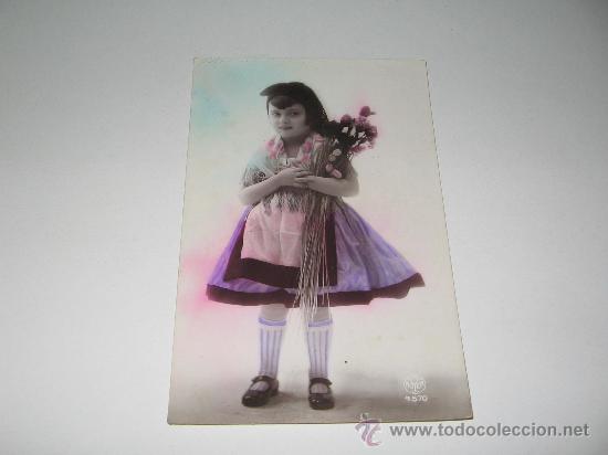 Postales: NI&Ntilde;A CATALANA CON FLORES - Foto 1
