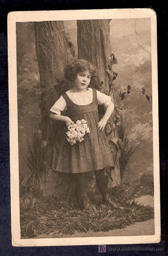 Postales: POSTAL DE NI&Ntilde;A CON FLORES - Foto 1