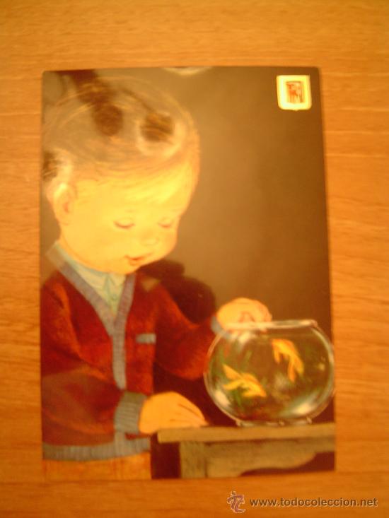 Postales: POSTAL NI&Ntilde;O JUGANDO CON LOS PECES SIN CIRCULAR - Foto 1
