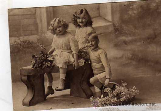 Postales: Grupo de ni&ntilde;os.   Sin circular. - Foto 1