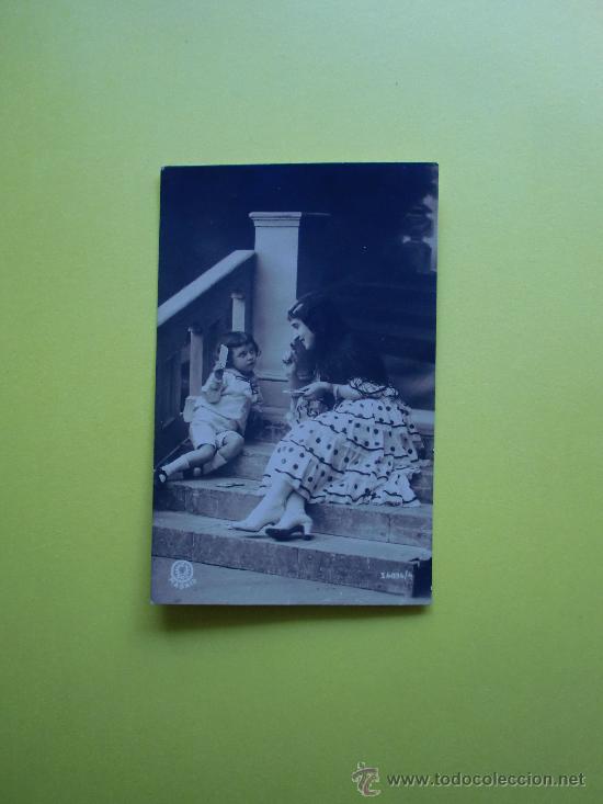 Postales: mujer con ni&ntilde;a - Foto 1