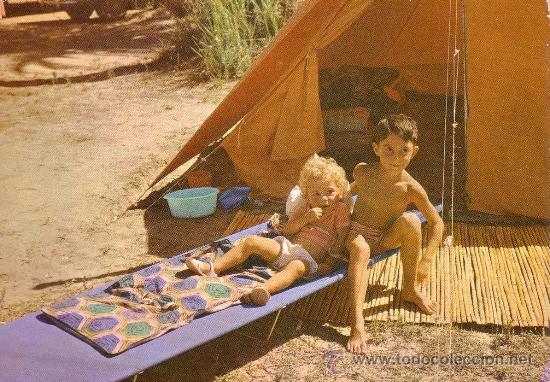Postales: POSTAL CON UNOS NI&Ntilde;OS DE CAMPING - Foto 1