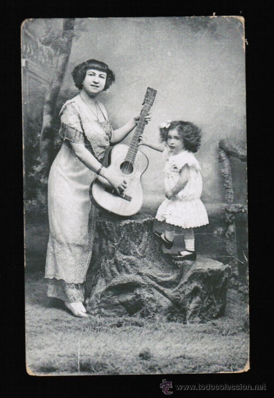 Postales: POSTAL NI&Ntilde;A CON SU MADRE - Foto 1