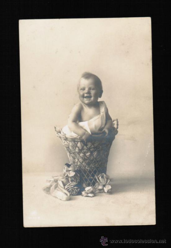 Postales: DIVERTIDA POSTAL BEBE EN CESTO - Foto 1