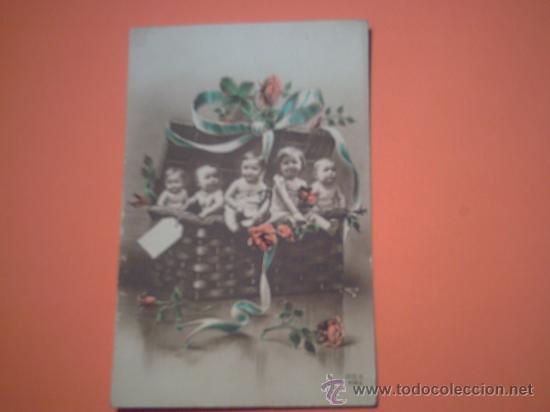 Postales: POSTAL  DE  CINCO BEBES EN CESTO DE MIMBRE- - Foto 1