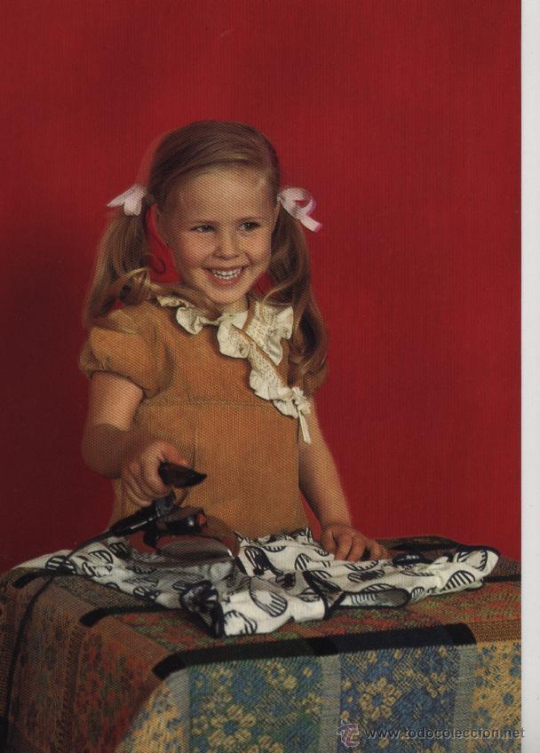 Postales: Postal ni&ntilde;a con plancha - Foto 1