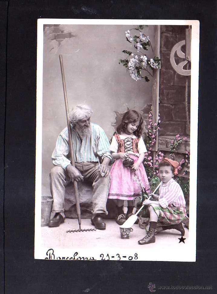 Postales: Postal ni&ntilde;a y ni&ntilde;o con abuelo. - Foto 1