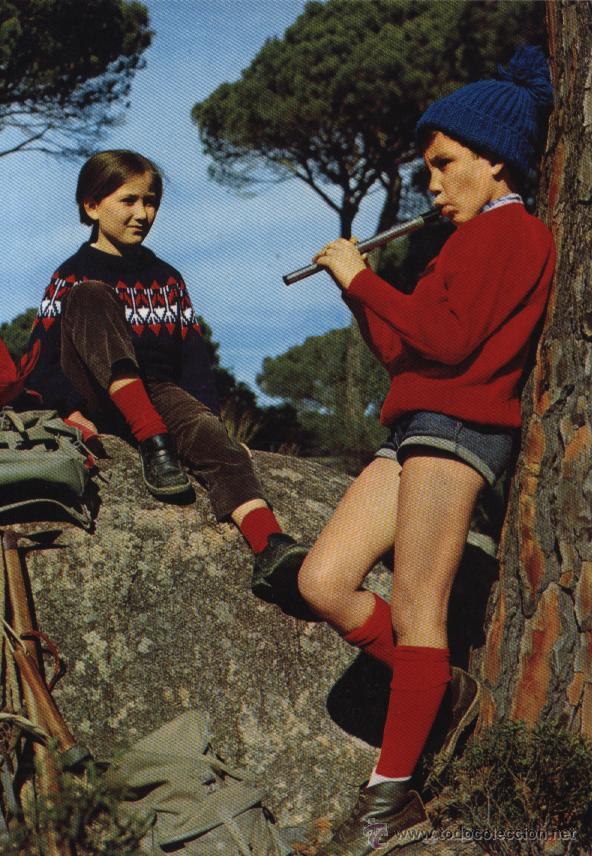 Postales: Postal ni&ntilde;a y ni&ntilde;o tocando la flauta - Foto 1