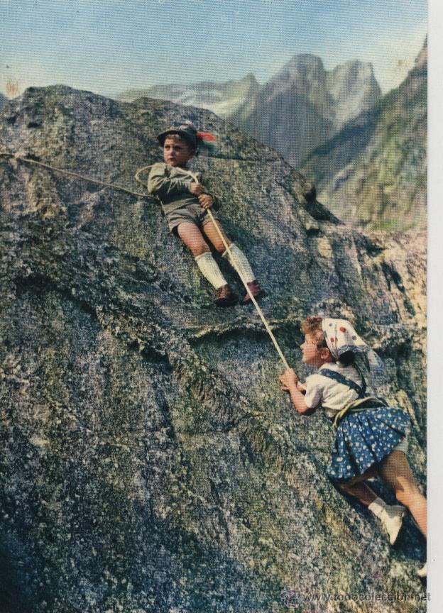 Postales: Postal ni&ntilde;o y ni&ntilde;a escalando - Foto 1