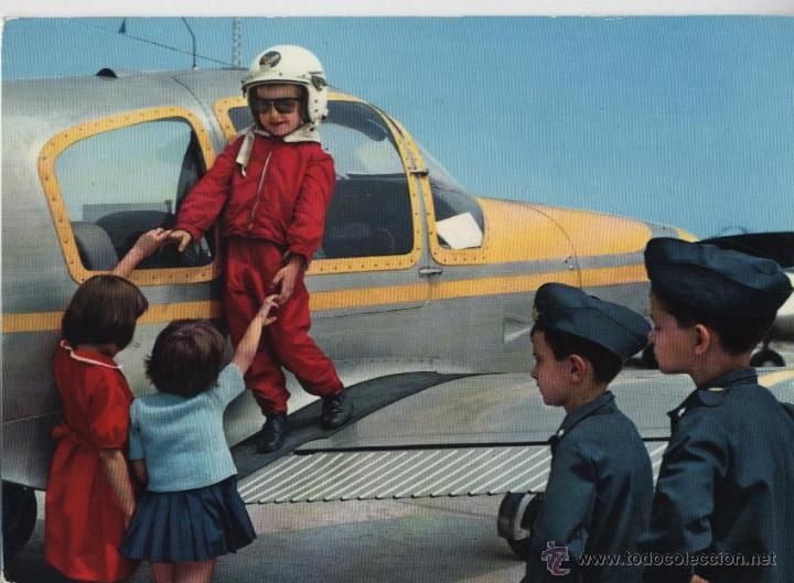 Postales: Postal ni&ntilde;os y ni&ntilde;as con avi&oacute;n - Foto 1