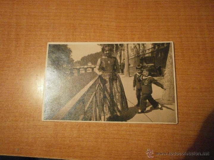Postales: POSTAL MUJER CON NI&Ntilde;OS SIN CIRCULAR - Foto 1