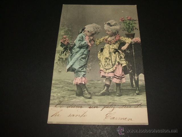 Postales: NI&Ntilde;OS BESANDO A LA DAMA POSTAL ANTIGUA - Foto 1