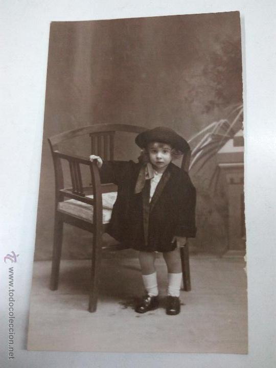 Postales: POSTAL ANTIGUA . NI&Ntilde;A POSANDO - Foto 1