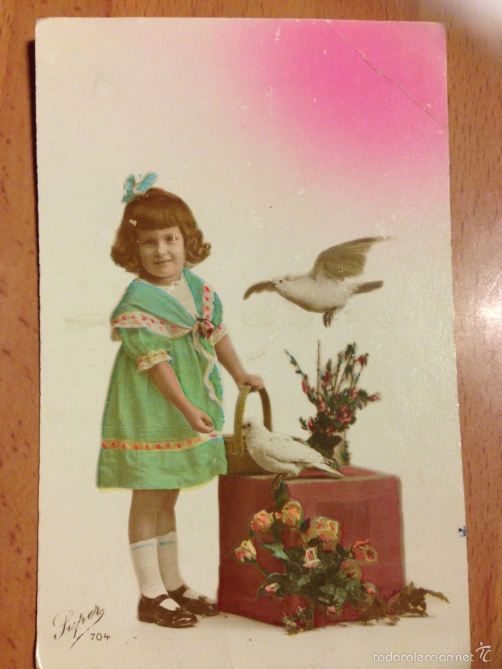 Postales: Antigua postal ni&ntilde;a con palomas - Foto 1