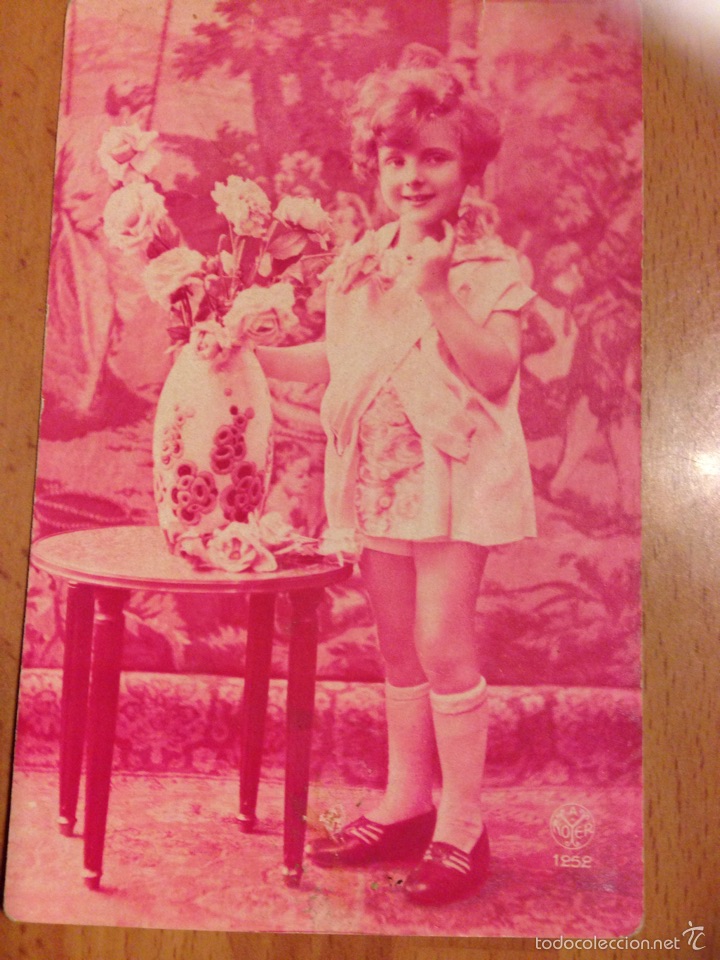 Postales: Antigua postal rosa ni&ntilde;a con jarr&oacute;n - Foto 1