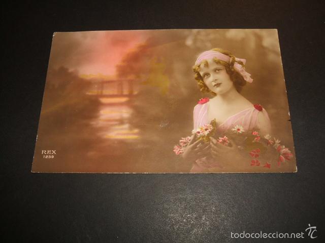Postales: NI&Ntilde;A CON FLORES POSTAL - Foto 1