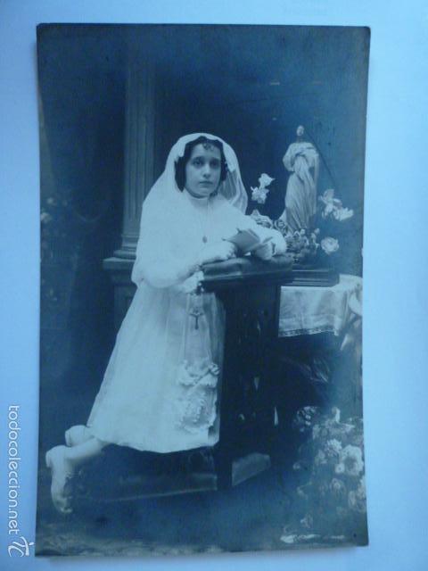 Postales: FOTO POSTAL NI&Ntilde;A DE COMUNI&Oacute;N. SIN ESCRIBIR. - Foto 1