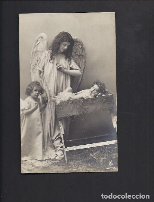 Postales: Antigua postal ni&ntilde;as con angel. Circulada . - Foto 1