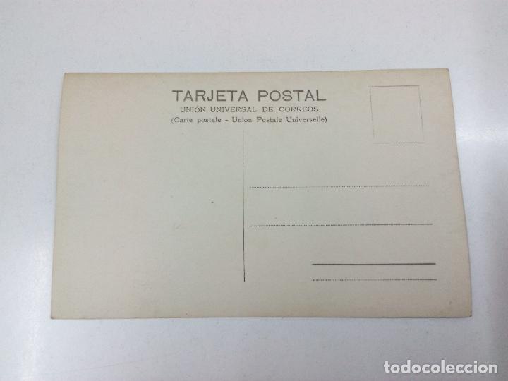 Postales: POSTAL ANTIGUA . NI&Ntilde;AS DE COMUNION POSANDO - Foto 2