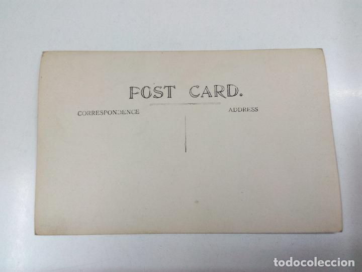 Postales: POSTAL ANTIGUA . SE&Ntilde;ORA CON NI&Ntilde;O POSANDO - Foto 2