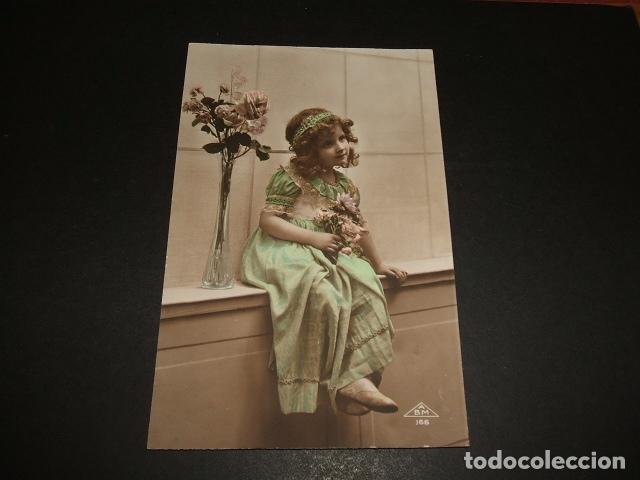 Postales: NI&Ntilde;A CON FLORES POSTAL 1920 - Foto 1