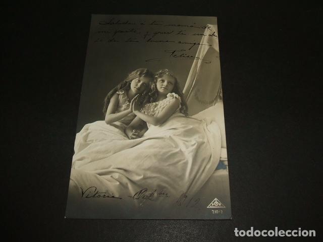 Postales: NI&Ntilde;AS EN LA CAMA POSTAL - Foto 1