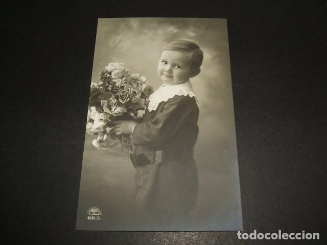 Postales: NI&Ntilde;O CON RAMO DE FLORES POSTAL - Foto 1
