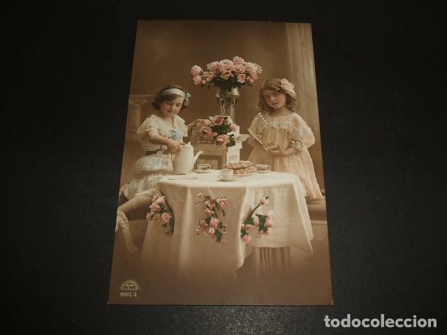 Postales: NI&Ntilde;AS TOMANDO EL TE POSTAL - Foto 1