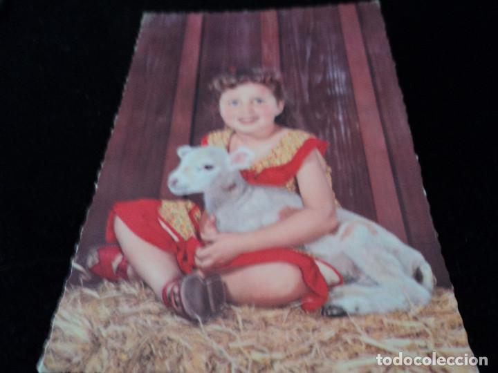 Postales: dos postales circuladas de ni&ntilde;as con animal - Foto 3