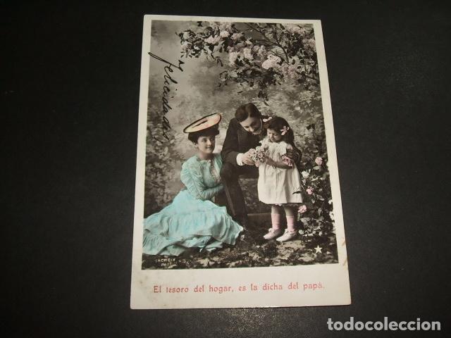 Postales: PADRES CON NI&Ntilde;A POSTAL ANTIGUA - Foto 1