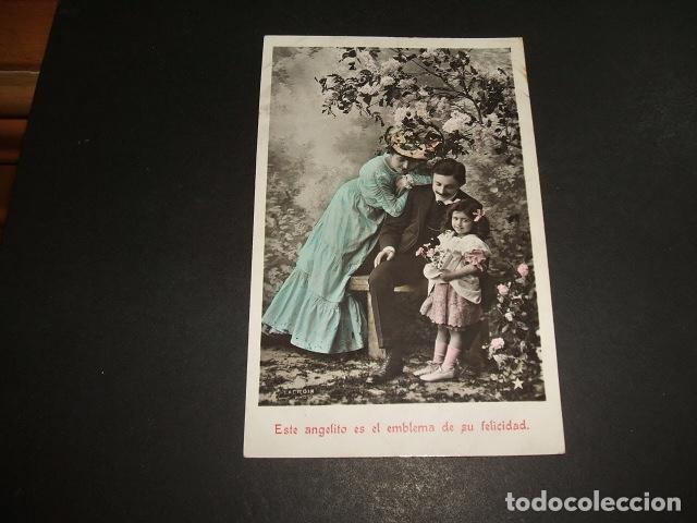 Postales: PADRES CON NI&Ntilde;A POSTAL ANTIGUA - Foto 1