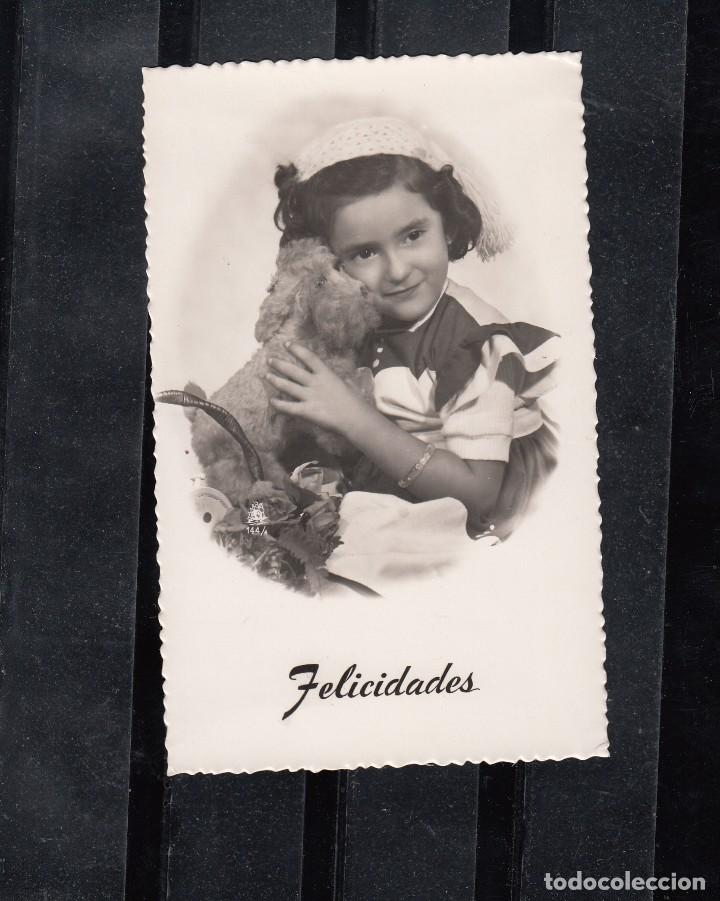 Postales: FELICIDADES. NI&Ntilde;A CON PERRITO - Foto 1