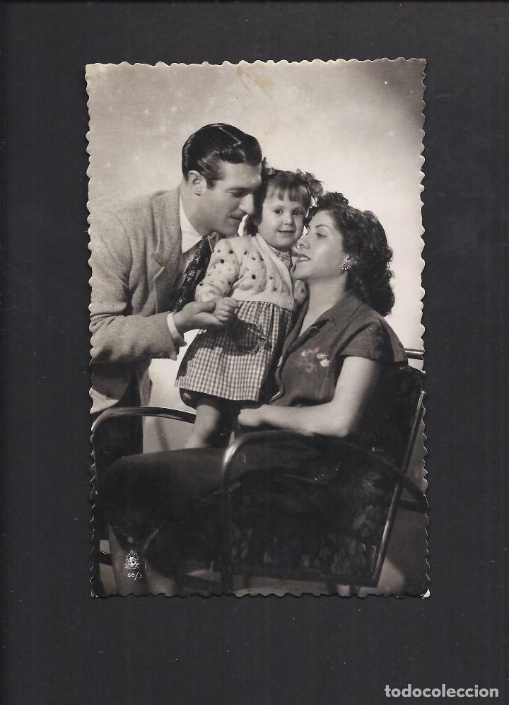 Postales: Postal familiar. 1952 - Foto 1
