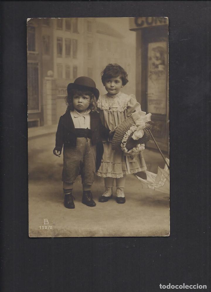 Postales: Postal ni&ntilde;os con disfraces. - Foto 1