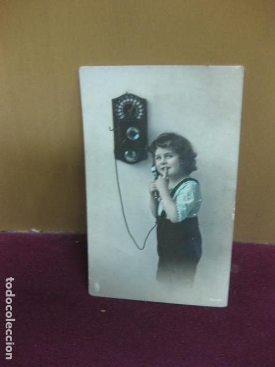 Postales: POSTAL NI&Ntilde;A CON TELEFONO 1915. - Foto 1