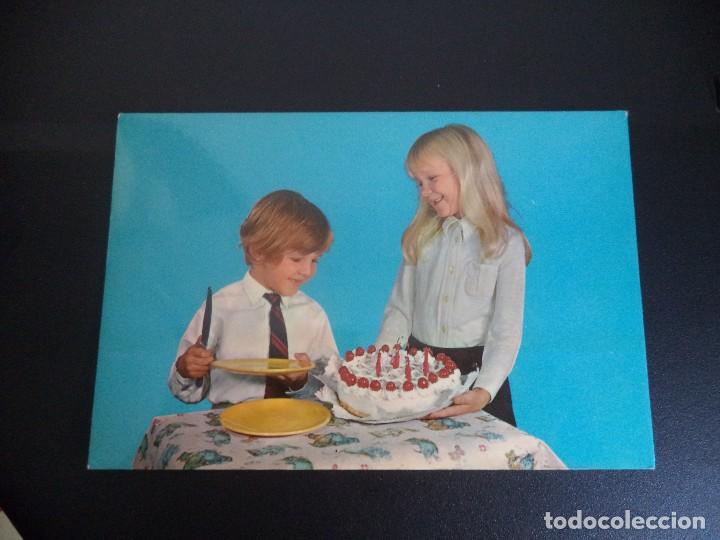 Postales: Tierna postal de ni&ntilde;os. - Foto 1