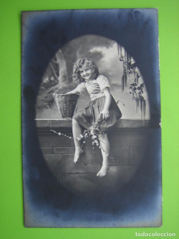 Postales: Antigua postal de ni&ntilde;os - Foto 1