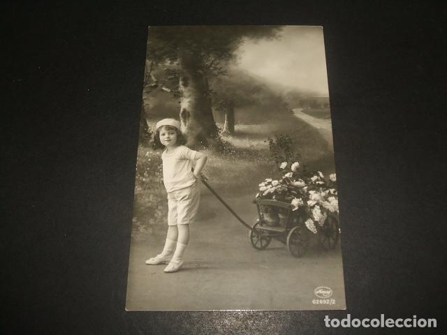 Postales: NI&Ntilde;O CON CARRITO DE FLORES POSTAL - Foto 1