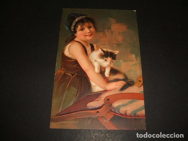 Postales: NI&Ntilde;A CON GATO POSTAL EN RELIEVE - Foto 1