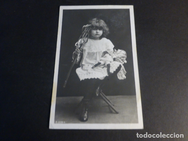 Postales: NI&Ntilde;A CON MU&Ntilde;ECA POSTAL - Foto 1