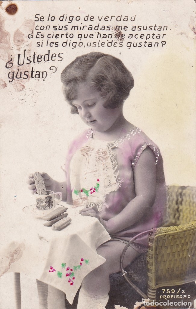 Postales: ni&ntilde;a tomando leche con galletas postal sin circular - Foto 1