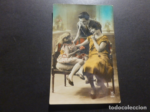 Postales: NI&Ntilde;A CON SUS PADRES POSTAL - Foto 1