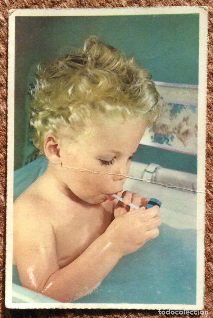 Postales: NI&Ntilde;O EN LA BA&Ntilde;ERA - Foto 1