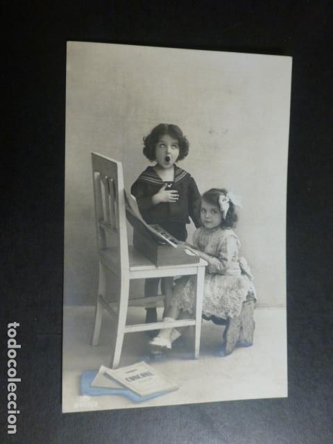 Postales: NI&Ntilde;O CANTANDO Y NI&Ntilde;A TOCANDO PIANO POSTAL - Foto 1