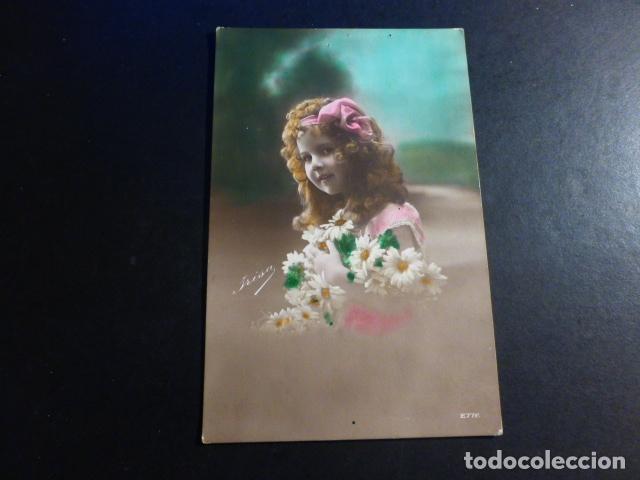 Postales: NI&Ntilde;A CON FLORES POSTAL - Foto 1