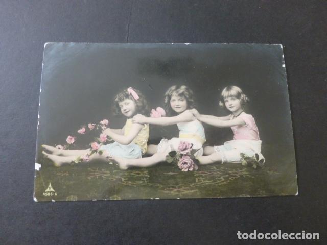 Postales: NI&Ntilde;AS CON ROSAS POSTAL - Foto 1