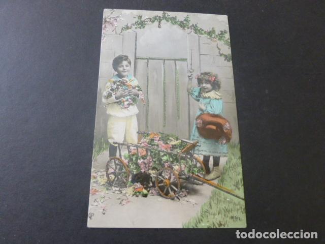 Postales: NI&Ntilde;OS CON FLORES POSTAL - Foto 1